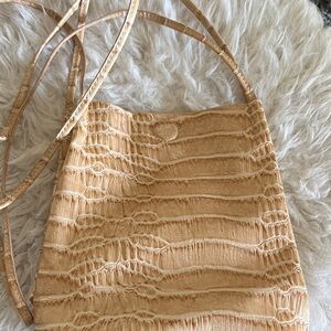 Elegant Tan Croc-Embossed Shoulder Bag